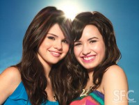 /album/galeria-de-fotos-speed-teen/selena-gomez-and-demi-lovato-selena-gomez-and-demi-lovato-8431779-600-452-jpg/